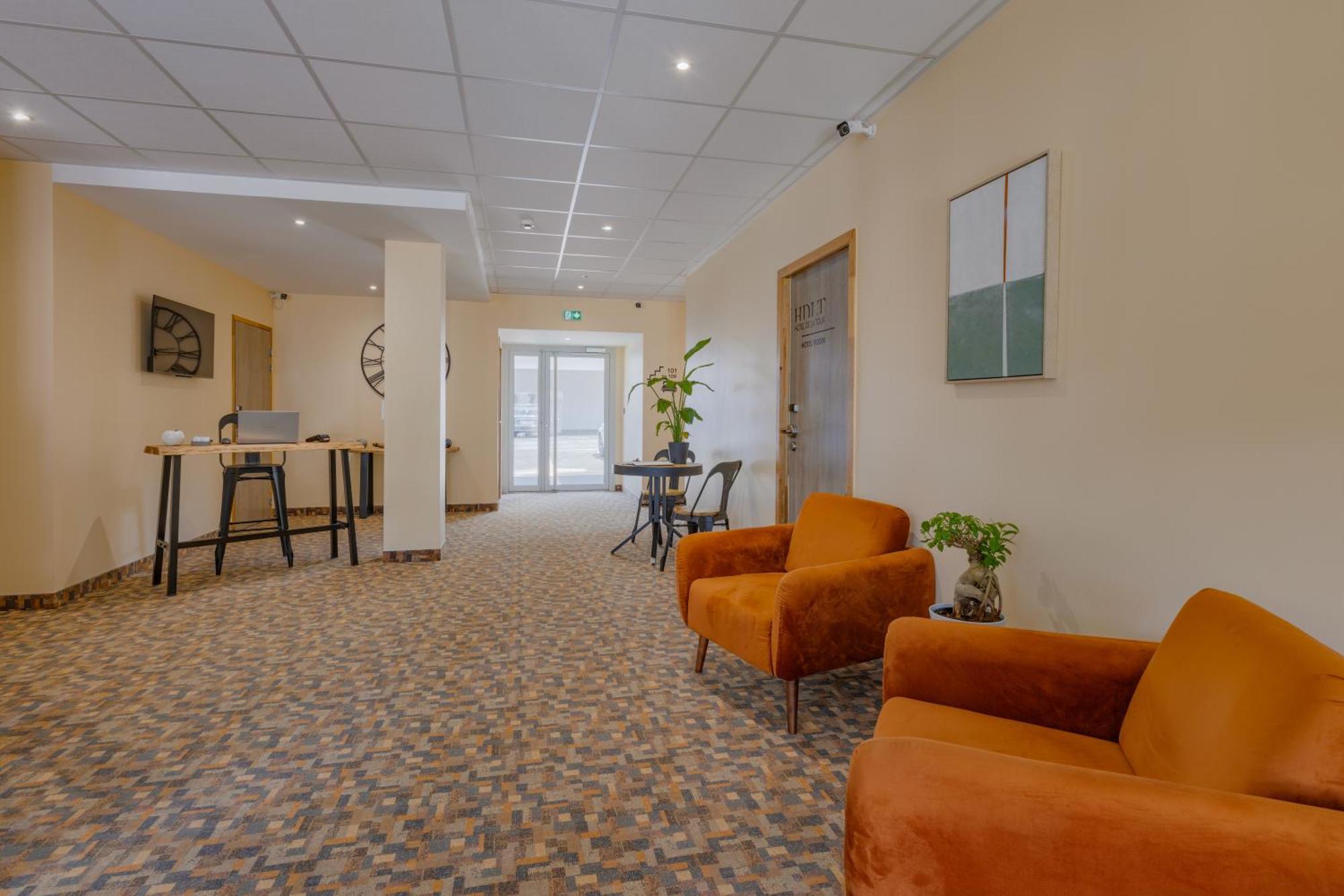 Hotel De La Tour Buitenkant foto